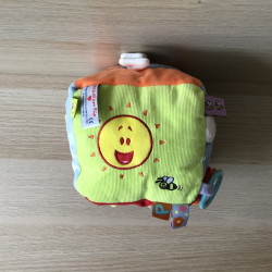 Woezel en Pip : Stoffen dobbelsteen / kubus