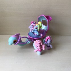 My Little pony : Zeemeerminnen in een koets.