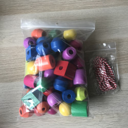 Grote houten kralen met 1 rijgveter
