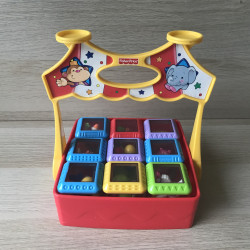 Fisher-Price Peek-a-Boo circus speelset.