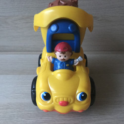 Fisher Price : Little People. Zandauto met geluid en popje.