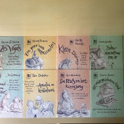 De doos van Duimpje. Het zijn er 8 stuks.