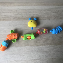 Fisher Price : Activity slang . Kralen