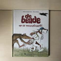De bende op de rommelmarkt.