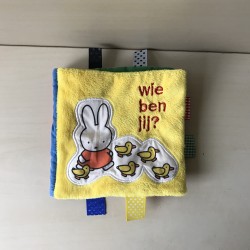 Knisperboekje : Nijntje wie ben jij? 14,5 x 14 cm.
