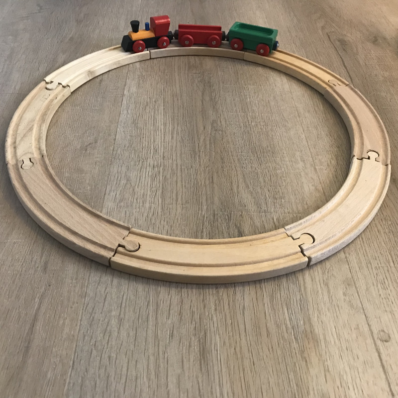 Houten treinbaan.