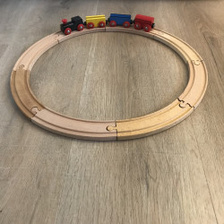 Houten treinbaan.