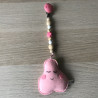 Speenkoord Zussekus: Nieuw. roze peer.