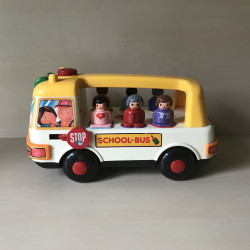 Autobus met allerlei vormpjes.