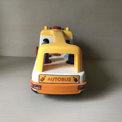 Autobus met allerlei vormpjes.