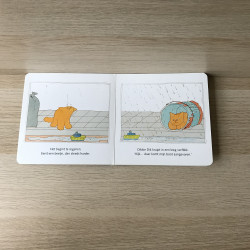 Dikkie Dik : Pijlen + Een bootje in de goot.