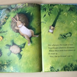 Kleine muis en haar speciale vrienden