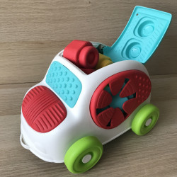 Clemmy. Auto met set zachte stapelblokken