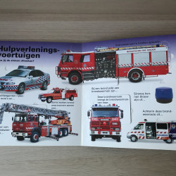 Machtige voertuigen. Flapjesboek
