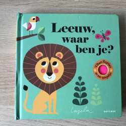 Leeuw waar ben je?. Flapjesboek. Vilten flapjes en spiegeltje