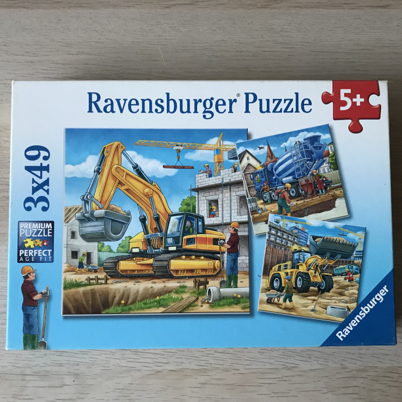Grote bouwvoertuigen. 3 x 49 stukjes