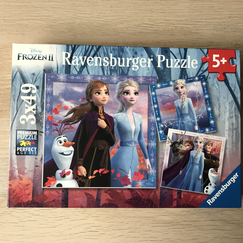 Frozen puzzel. 3 x 49 stukjes