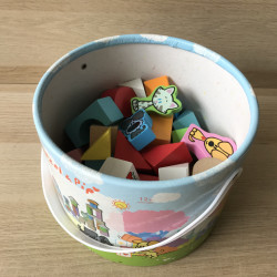 Woezel en Pip : 50 Houten blokken. Zie tekst