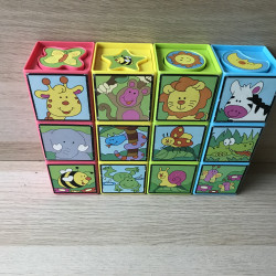 Stapelblokken met allerlei vormpjes.
