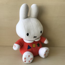 Nijntje : Knuffel. Sprekende Nijntje