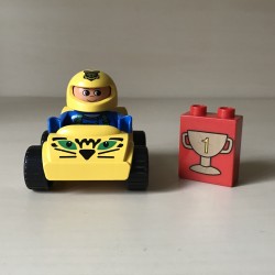 Duplo : Auto met popje. Set 32.