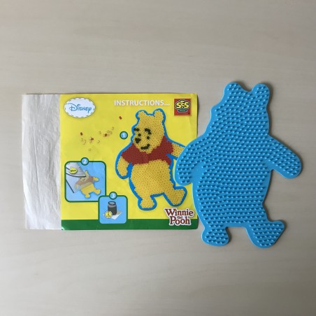 Strijkkralen: 1onderplaatje Winnie de Pooh + voorbeeld