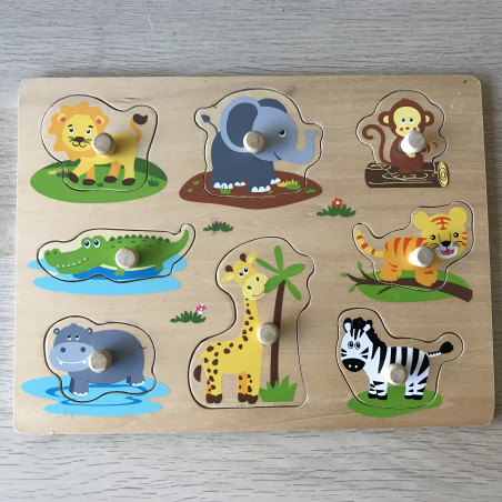 Puzzelplankje Knopjespuzzel : Dieren. 8 stukjes.