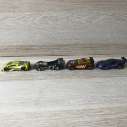 4 Hotwheels : 4 snelle autootjes