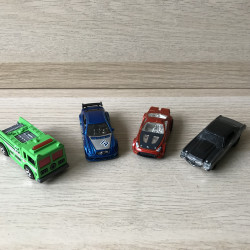 4 Hotwheels : 4 snelle autootjes