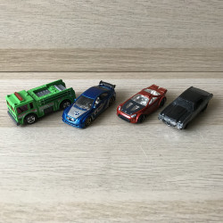 4 Hotwheels : 4 snelle autootjes