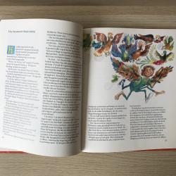 Anansi. De spin weeft een web om de wereld