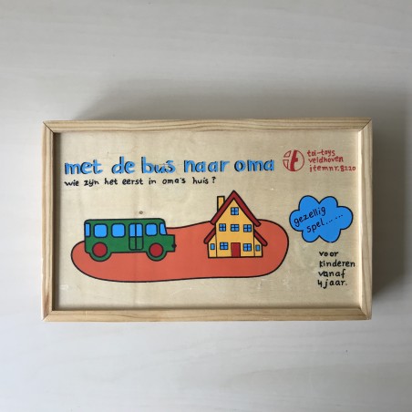 Met de bus naar oma.