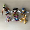 Disney : Mickey, Minnie Mouse, Pluto, Goofy, Donald en  Katrien Duck.