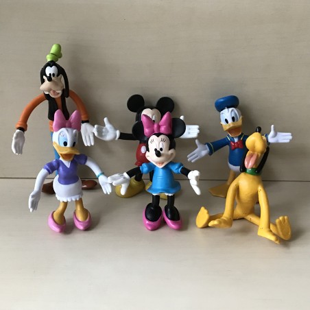 Disney : Mickey, Minnie Mouse, Pluto, Goofy, Donald en  Katrien Duck.