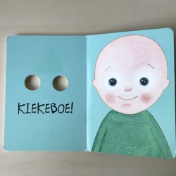 Zeg, wie zit er in de heg?