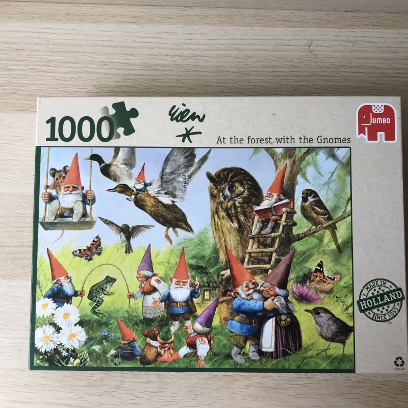 David de Kabouter : At the forrest with the gnomes . 1000 stukjes.