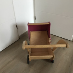 Van Dijk Toys : Houten poppenwagen.