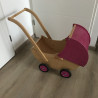 Van Dijk Toys : Houten poppenwagen.