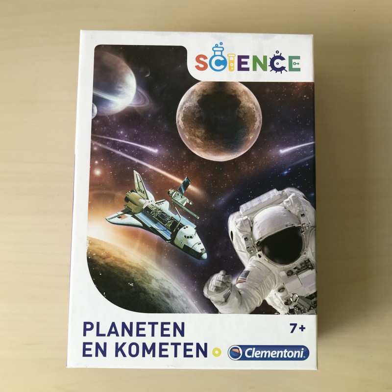 Science : Planeten en kometen.