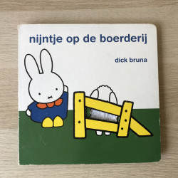 Nijntje op de boerderij.