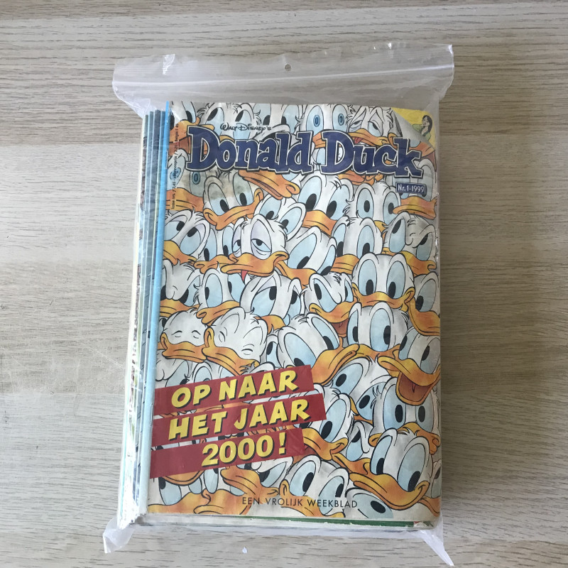 Donald Duck :  Bijna complete jaargang 1999. weekblad  50 stuks