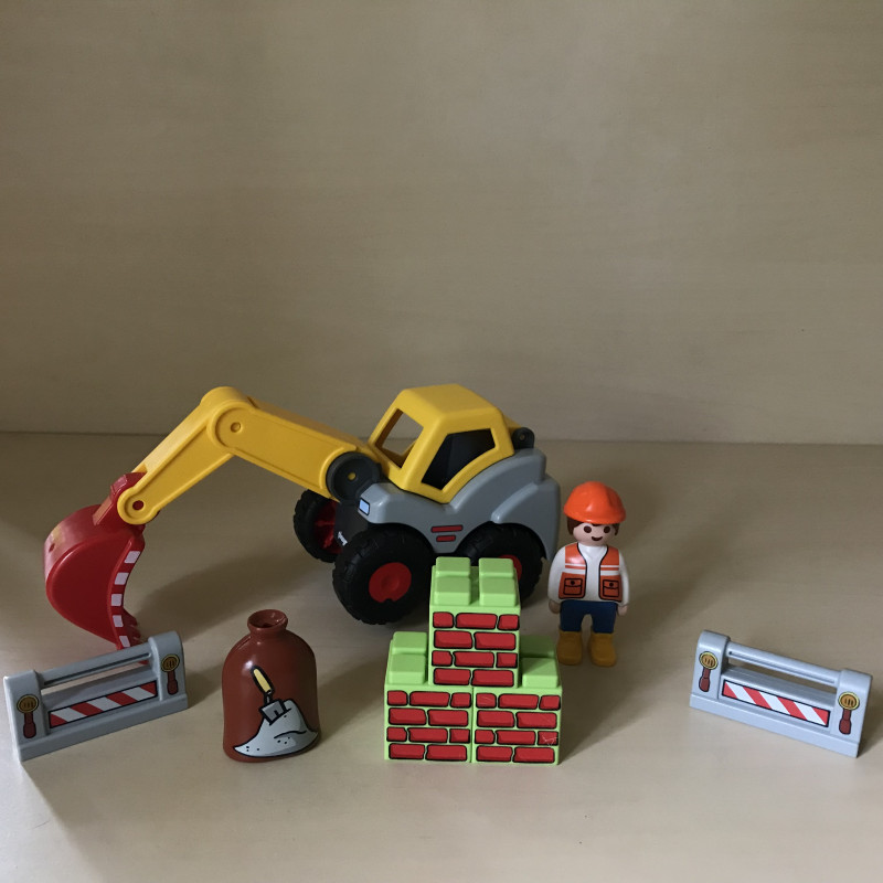 123 Playmobil : Graafmachine ( Graverlader) met allerlei attributen. (70125)