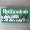 Woord Rummikub. Schuiven met letters