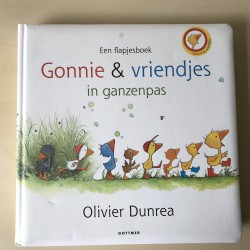 Gonnie & vriendjes : Gonnie en vriendjes in ganzenpas met 42 flapjes.