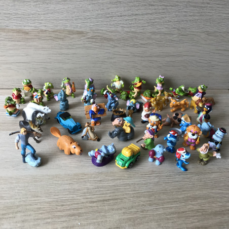 50 poppetjes en andere speeltjes. Set 4