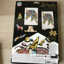 Houten silhouet puzzel. Eenhoorn