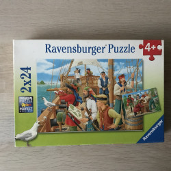 Puzzel  2 x 24 stukjes. Bij de piraten