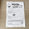 Nijntje : Nijntje voert de dieren.