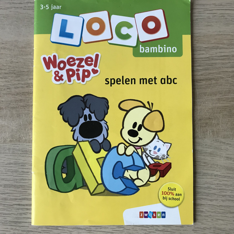Bambino Loco boekje : Woezel en Pip. Spelen met abc . Leeftijd 3-5 jaar.