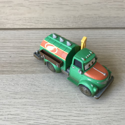 Cars : Chug brandstofwagen. 11,5 cm. lang.
